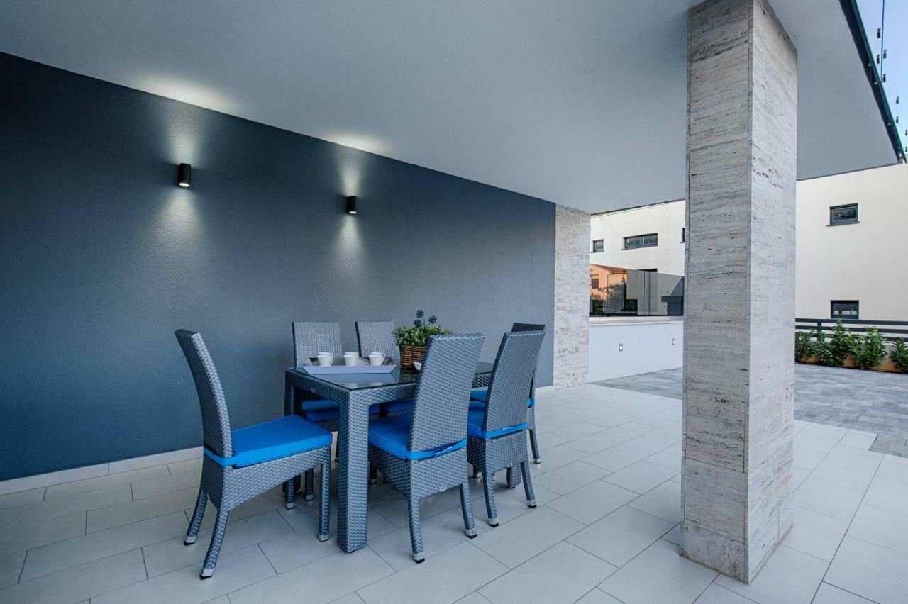 Deluxe New Apartments - Few Steps From The Beach - Luxury Holiday With Style - By Traveler Tourist Agency Krk Veglia Exterior foto