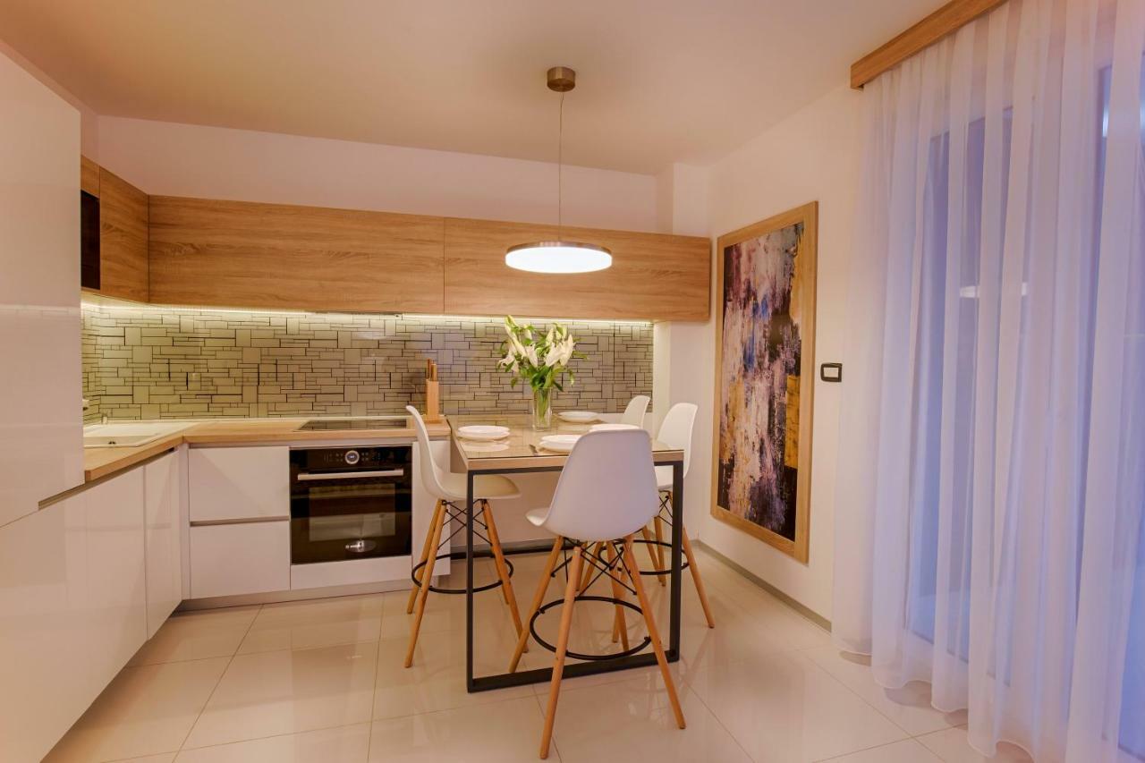 Deluxe New Apartments - Few Steps From The Beach - Luxury Holiday With Style - By Traveler Tourist Agency Krk Veglia Exterior foto