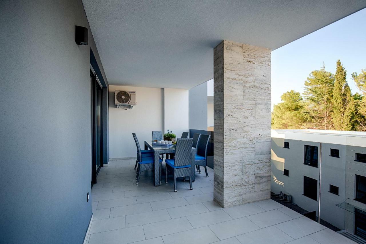 Deluxe New Apartments - Few Steps From The Beach - Luxury Holiday With Style - By Traveler Tourist Agency Krk Veglia Exterior foto