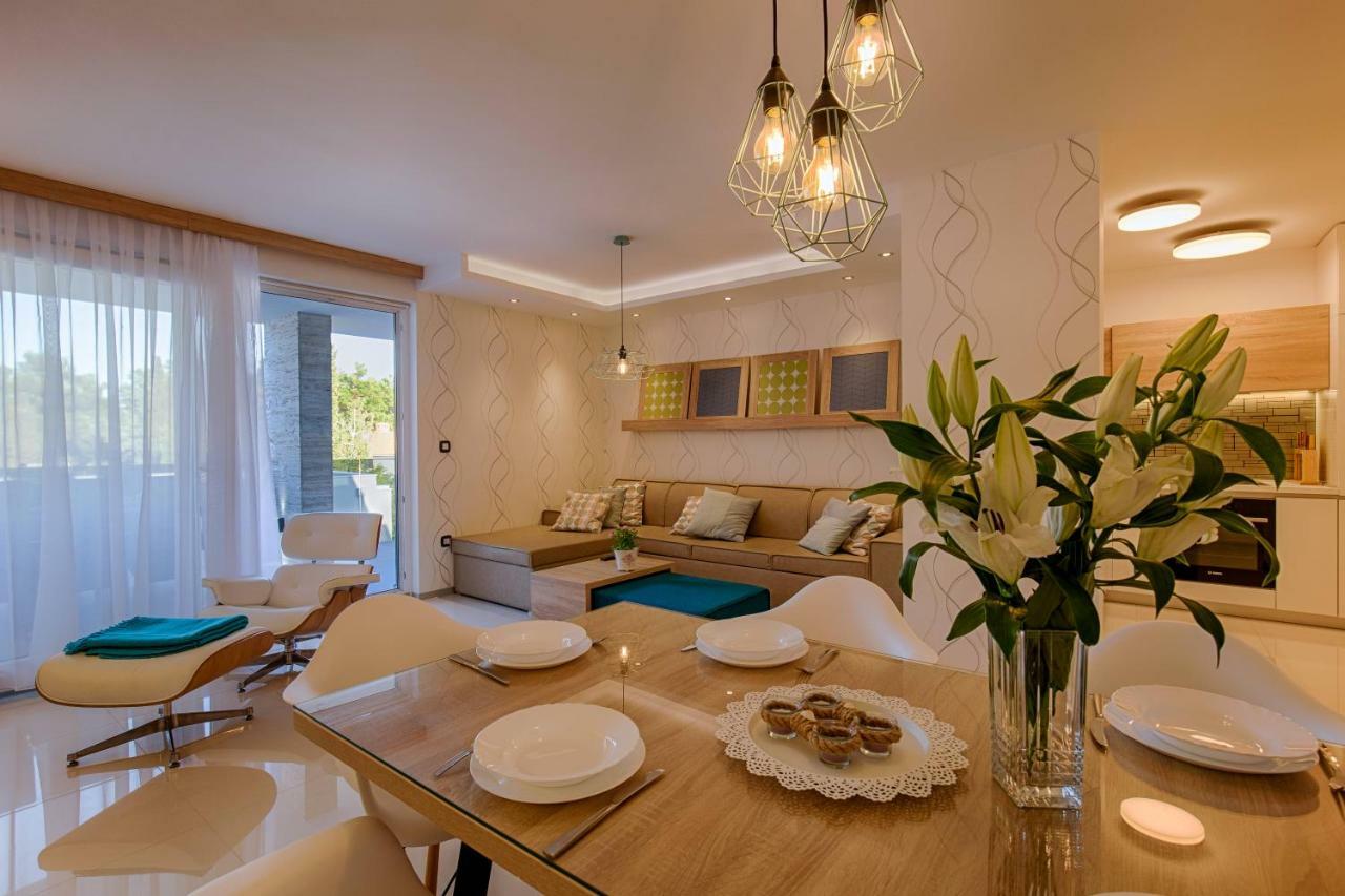 Deluxe New Apartments - Few Steps From The Beach - Luxury Holiday With Style - By Traveler Tourist Agency Krk Veglia Exterior foto