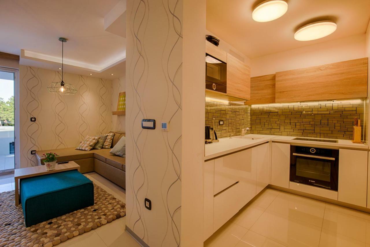 Deluxe New Apartments - Few Steps From The Beach - Luxury Holiday With Style - By Traveler Tourist Agency Krk Veglia Exterior foto